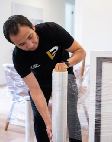 Mover wrapping furniture